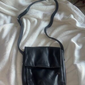 Sleek Black Leather & Vinyl Trim Crossbody Bag - Excellent Condition!